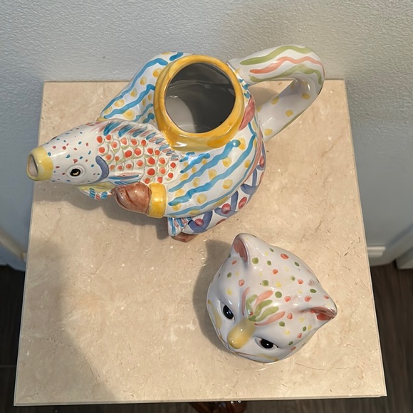 Vintage Cat w/ fish teapot. - Picture 4 of 8